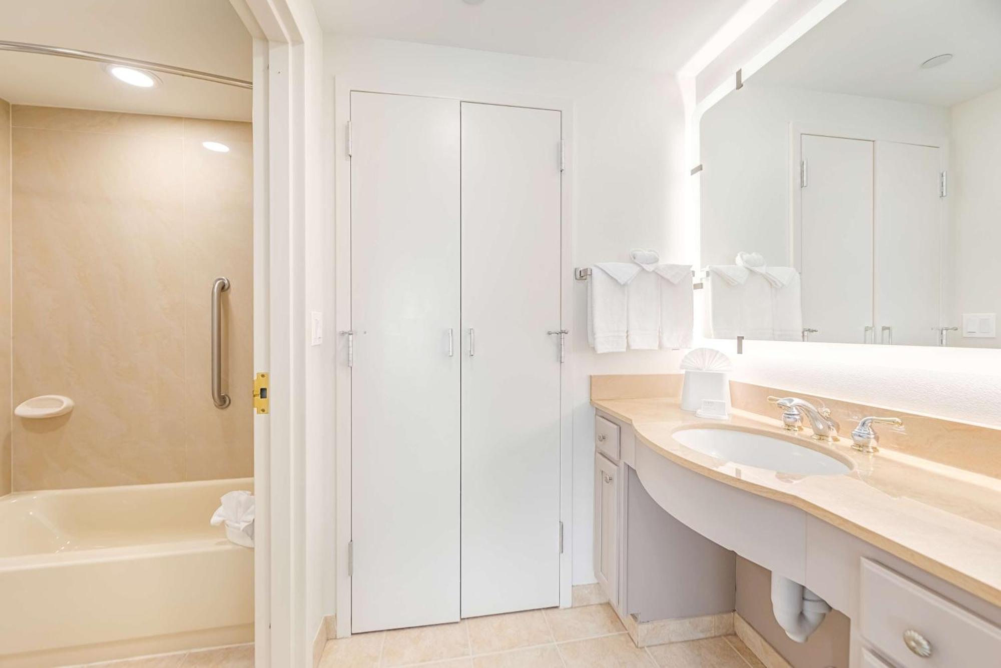 Homewood Suites By Hilton East Rutherford - Meadowlands, Nj Екстериор снимка